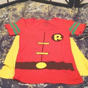 Robin shirt with detachable cape